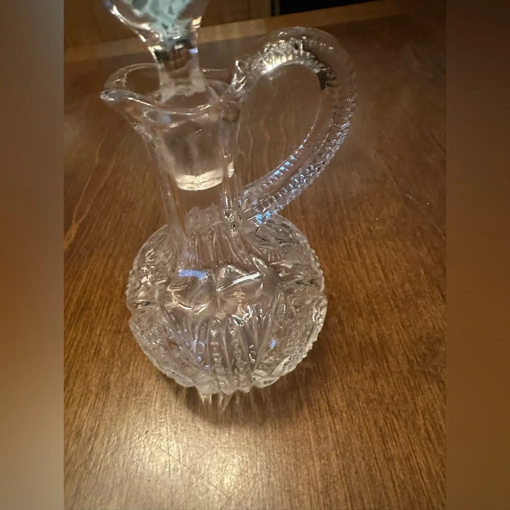 Vintage cut glass cruet - Picture 5 of 7